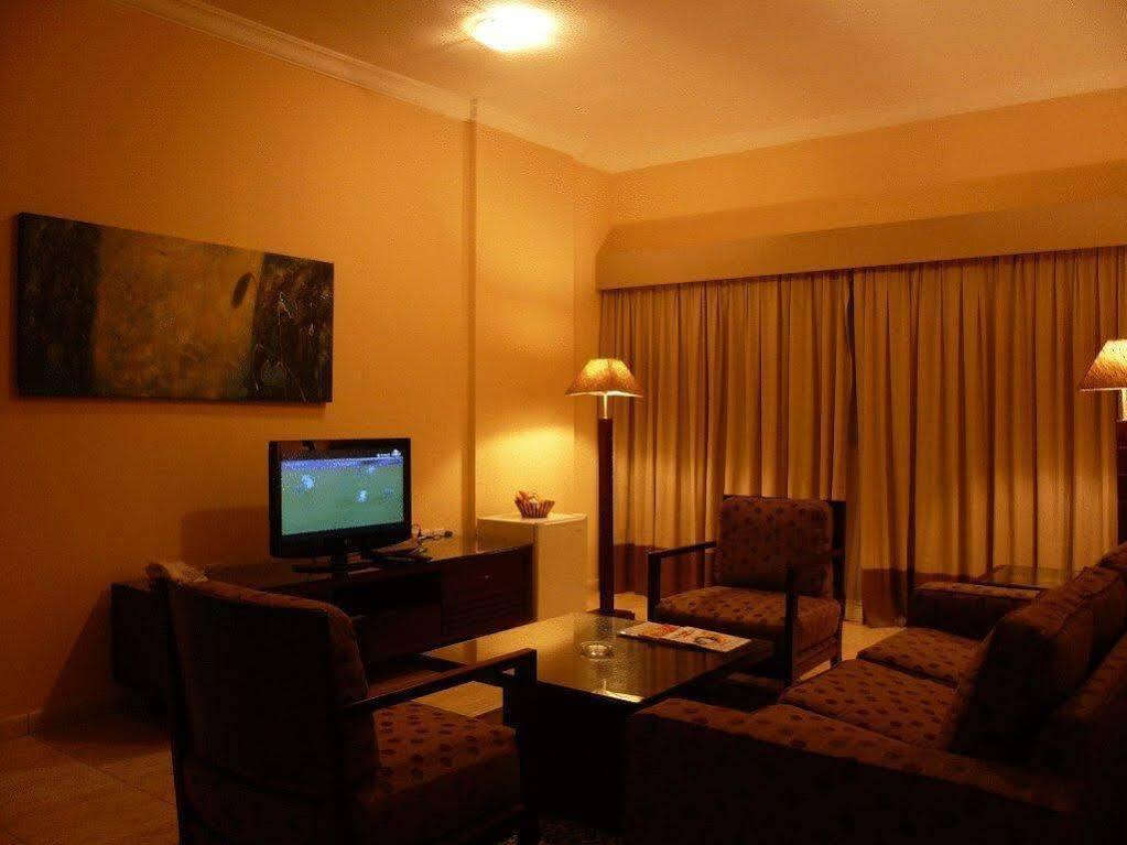 ראס אל חאימה Grand Pj Hotel מראה חיצוני תמונה